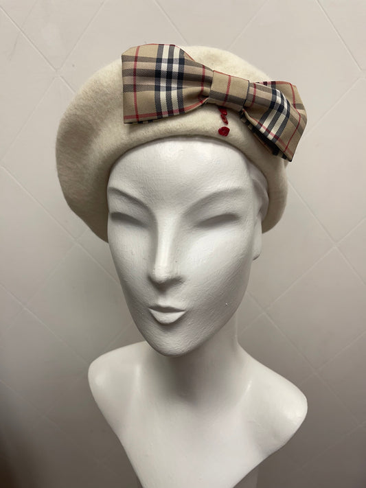 Beret Nice Berets Brit Bow Beret 100% Wool in Ivory with Camel Tartan Bow & Sea Bamboo detail